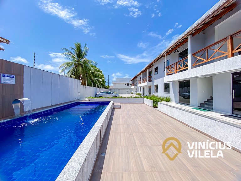 Apê pavimento superior com 2 quartos (ambos com ar), interne