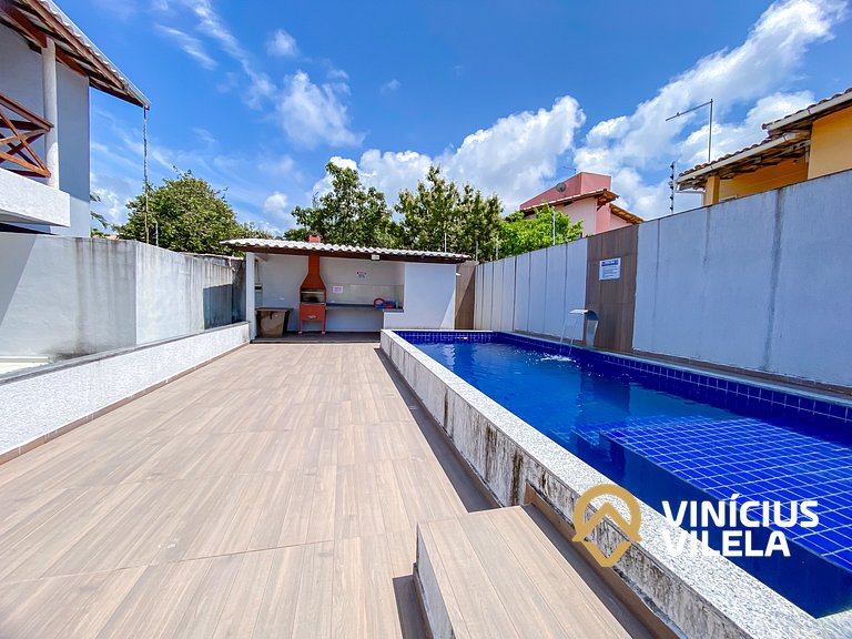 Apê pavimento superior com 2 quartos (ambos com ar), interne