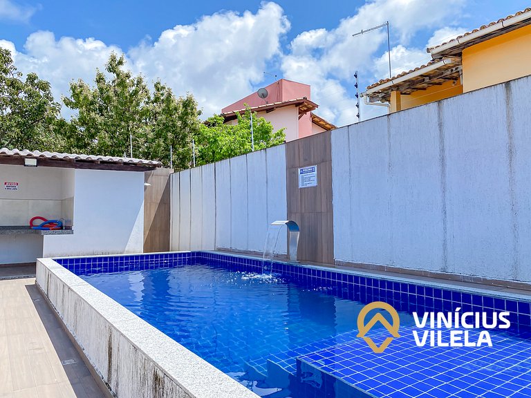 Apê pavimento superior com 2 quartos (ambos com ar), interne