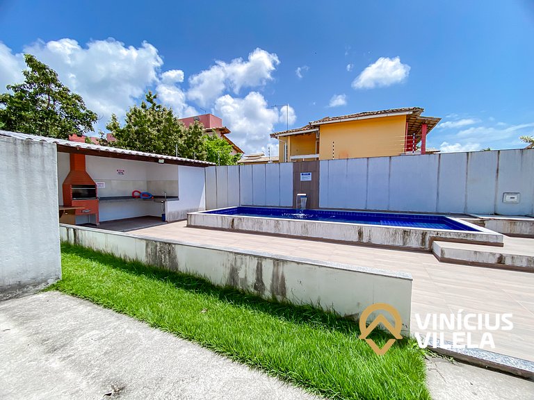 Apê pavimento superior com 2 quartos (ambos com ar), interne