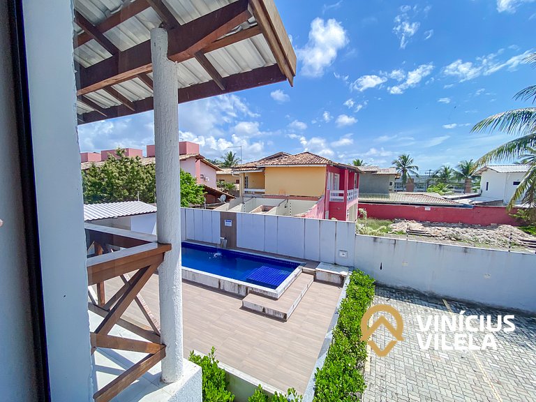 Apê pavimento superior com 2 quartos (ambos com ar), interne