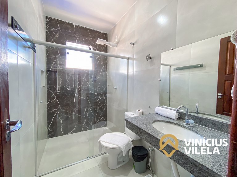 Apto 2(Q), próx a praia de Taperapuã.