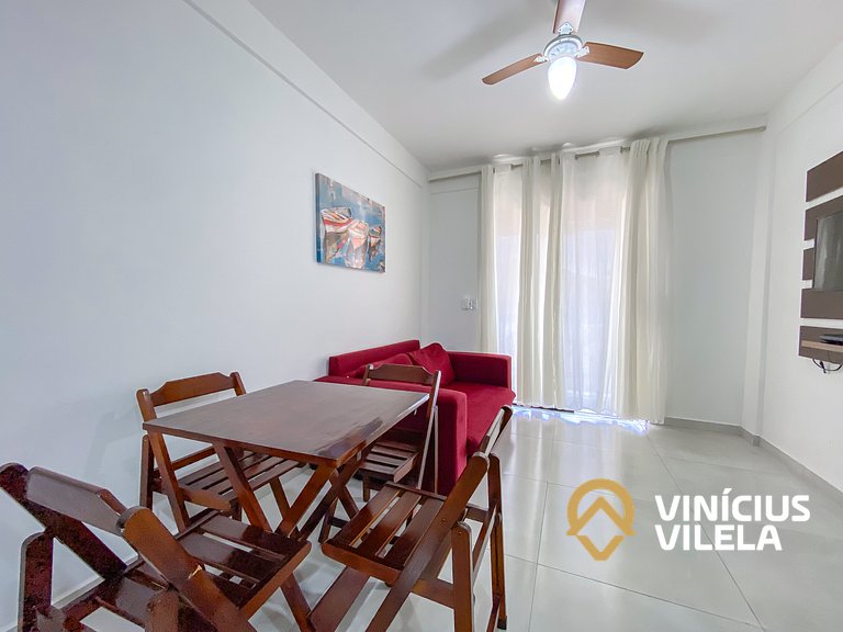 Apê pavimento superior com 2 quartos (ambos com ar), interne