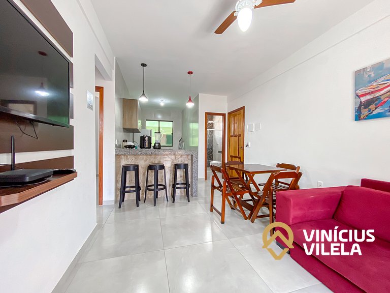 Apê pavimento superior com 2 quartos (ambos com ar), interne