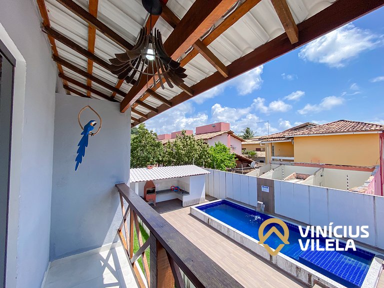 Apê pavimento superior com 2 quartos (ambos com ar), interne