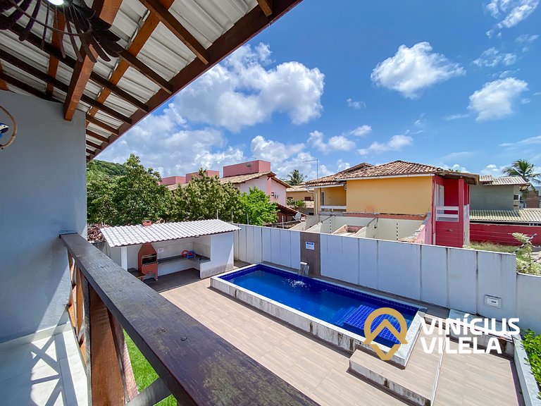 Apê pavimento superior com 2 quartos (ambos com ar), interne