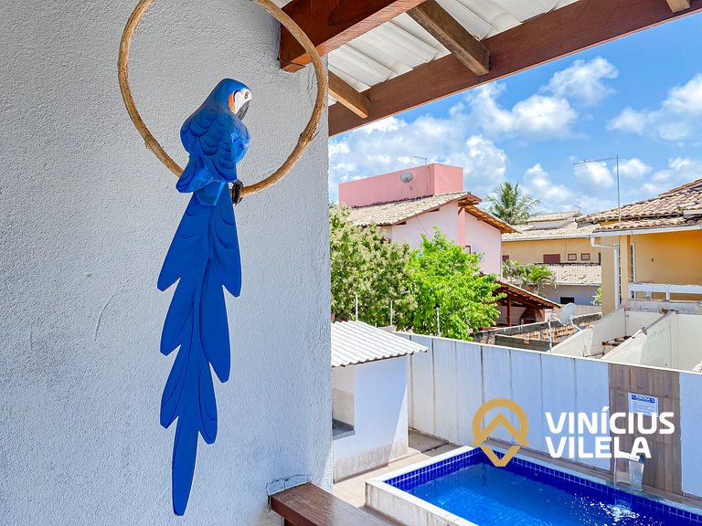 Apê pavimento superior com 2 quartos (ambos com ar), interne