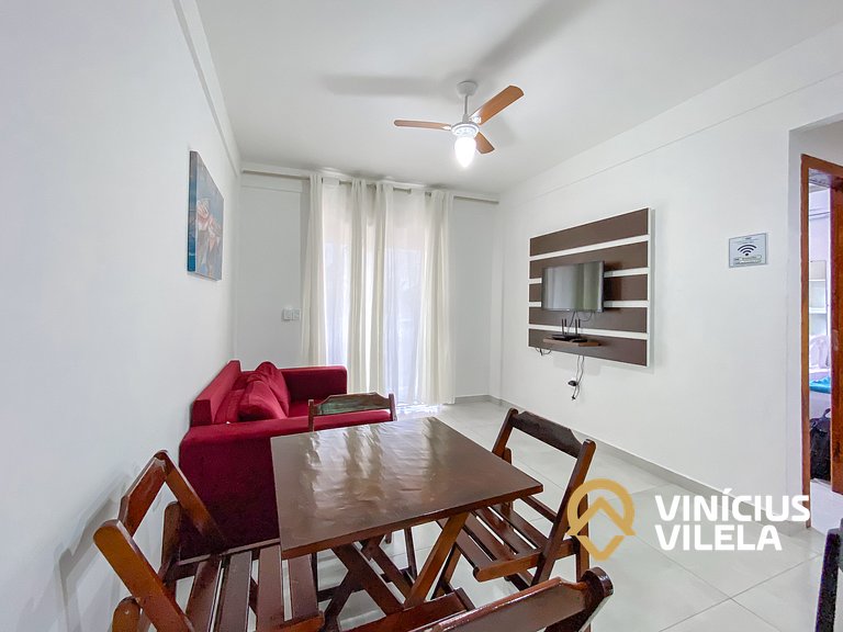 Apê pavimento superior com 2 quartos (ambos com ar), interne