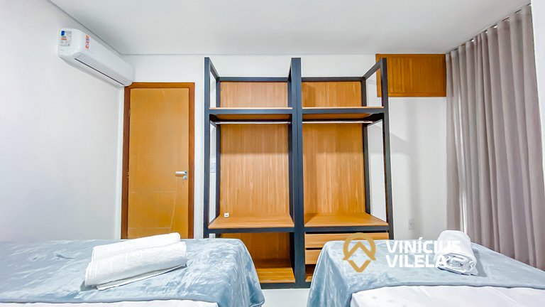 Com 3 suítes, churrasqueira privativa.