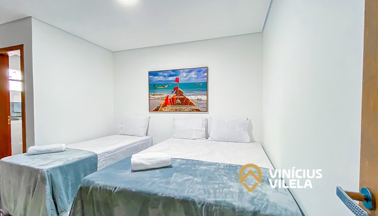 Com 3 suítes, churrasqueira privativa.