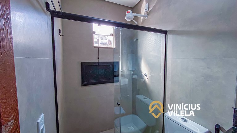 Com 3 suítes, churrasqueira privativa.