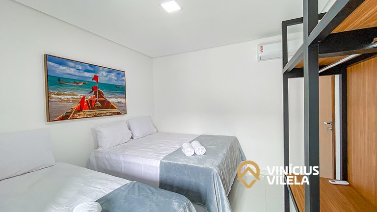 Com 3 suítes, churrasqueira privativa.