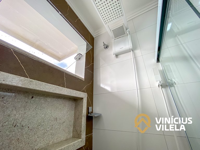 Casa Individual com 2 suítes, cozinha completa, Internet pri