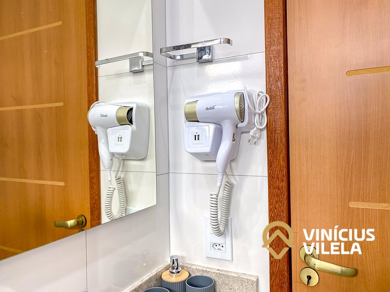 Casa Individual com 2 suítes, cozinha completa, Internet pri