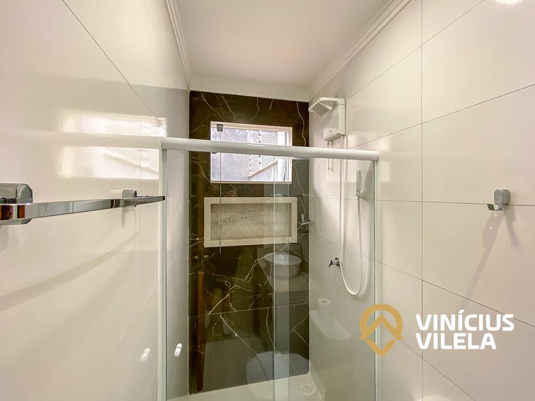 Casa Individual com 2 suítes, cozinha completa, Internet pri