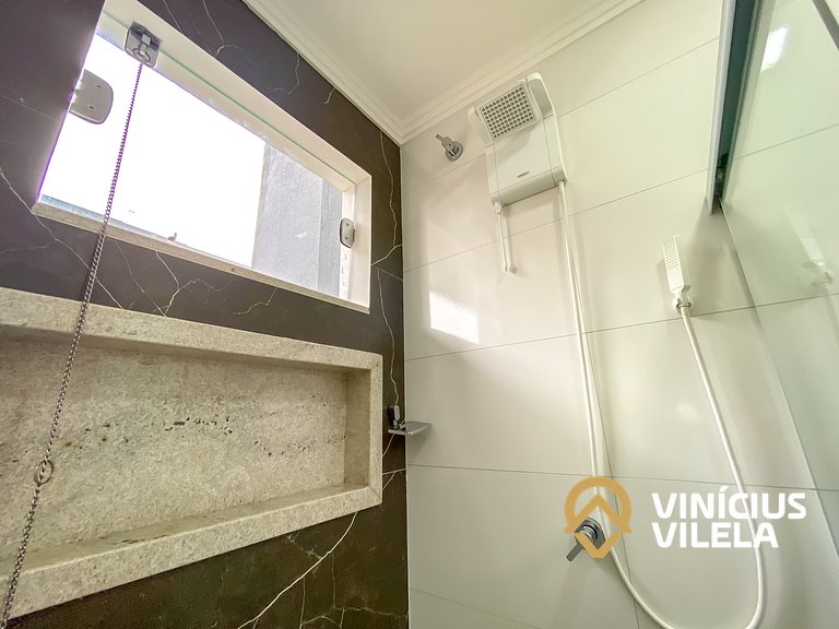 Casa Individual com 2 suítes, cozinha completa, Internet pri