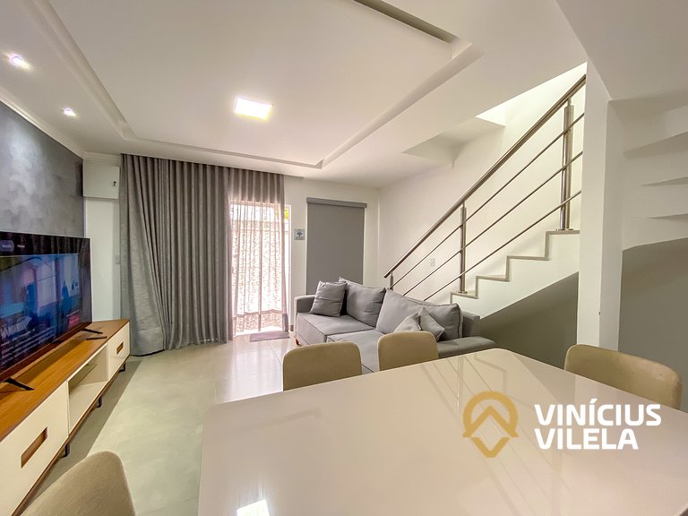 Casa Individual com 2 suítes, cozinha completa, Internet pri