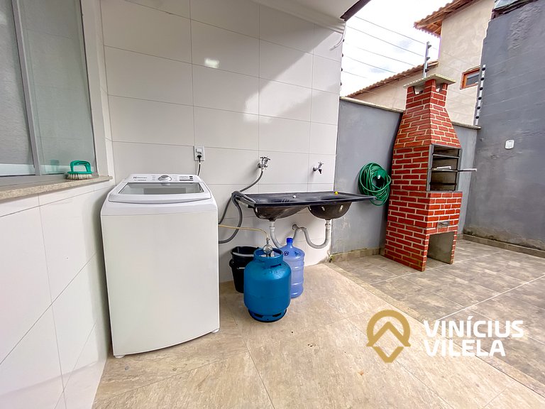 Casa Individual com 2 suítes, cozinha completa, Internet pri