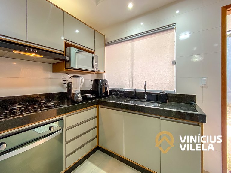 Casa Individual com 2 suítes, cozinha completa, Internet pri