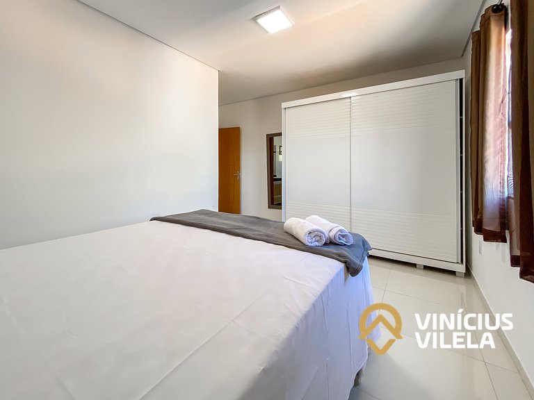 Apto 3 quartos sendo 1 suíte, mobilia de excelente padrão ac