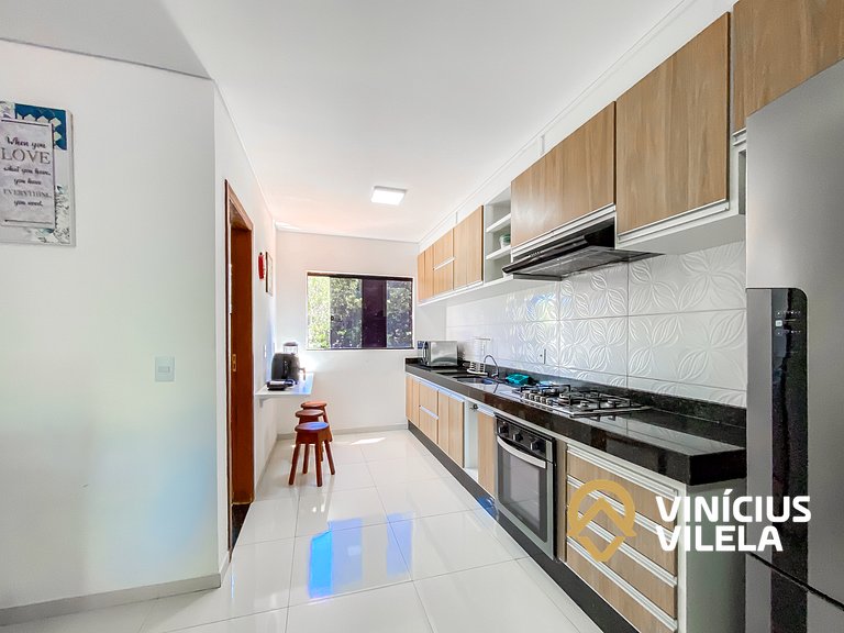 Apto 3 quartos sendo 1 suíte, mobilia de excelente padrão ac