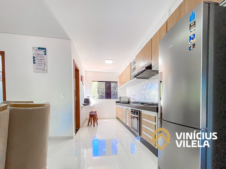 Apto 3 quartos sendo 1 suíte, mobilia de excelente padrão ac