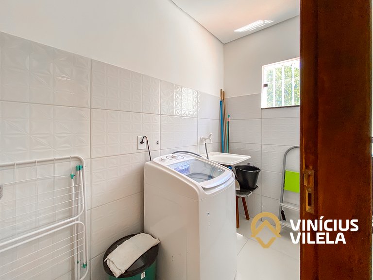 Apto 3 quartos sendo 1 suíte, mobilia de excelente padrão ac