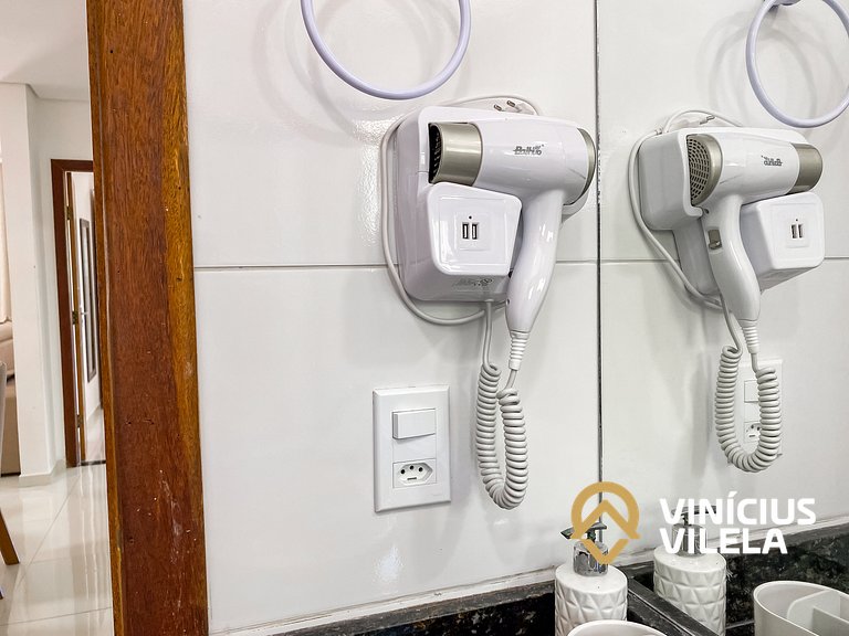 Apto 3 quartos sendo 1 suíte, mobilia de excelente padrão ac