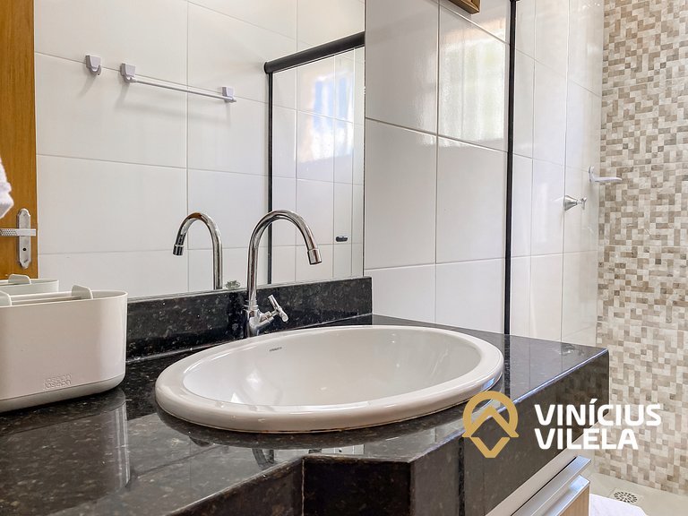 Apto 3 quartos sendo 1 suíte, mobilia de excelente padrão ac