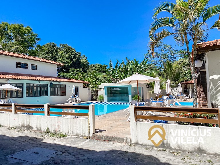 Casas com 2 ou 3 suítes (todas com ar split), com internet p