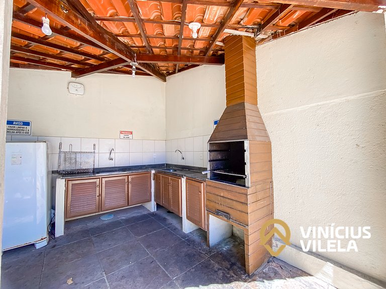 Casa com 2 suítes (todas com ar), churrasqueira e internet p