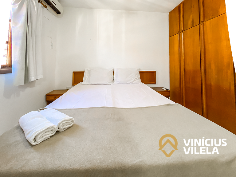 Casa com 2 suítes (todas com ar), churrasqueira e internet p