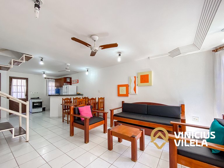 Casa com 2 suítes (todas com ar), churrasqueira e internet p