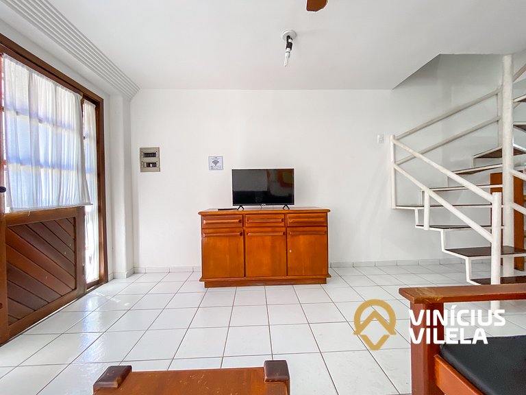 Casa com 2 suítes (todas com ar), churrasqueira e internet p