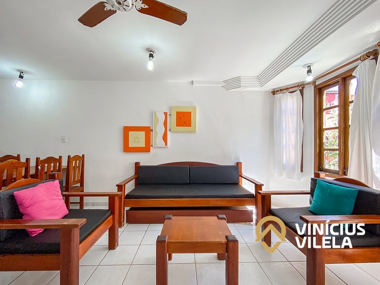 Casa com 2 suítes (todas com ar), churrasqueira e internet p