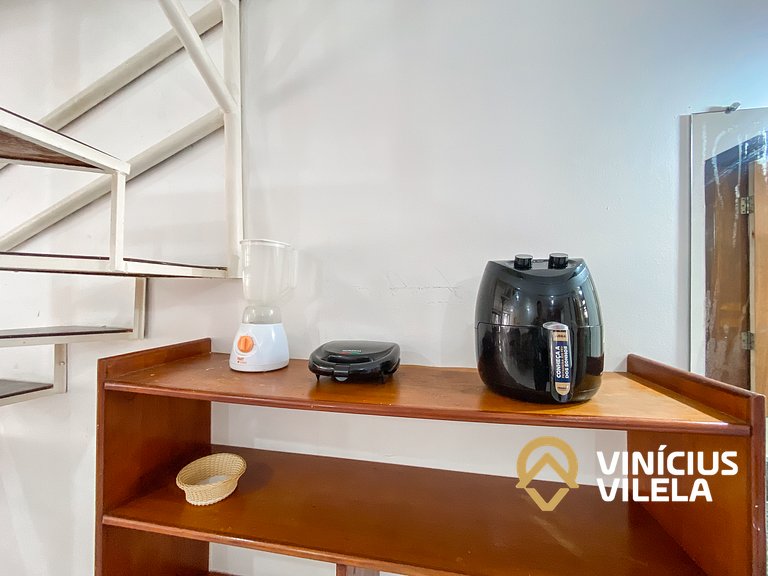 Casa com 2 suítes (todas com ar), churrasqueira e internet p