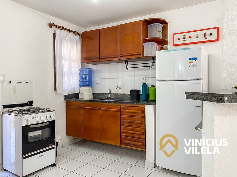 Casa com 2 suítes (todas com ar), churrasqueira e internet p