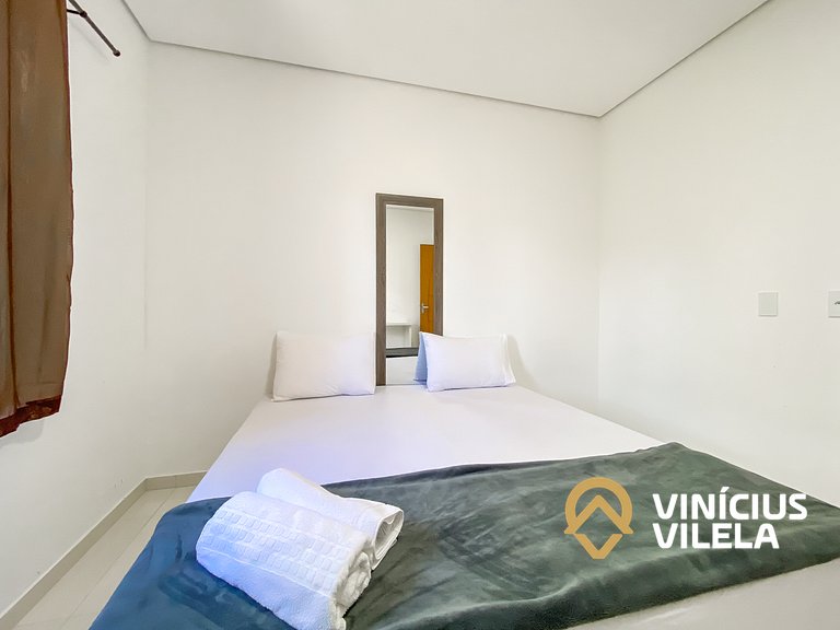 Apto 3 quartos sendo 1 suíte, mobilia de excelente padrão ac