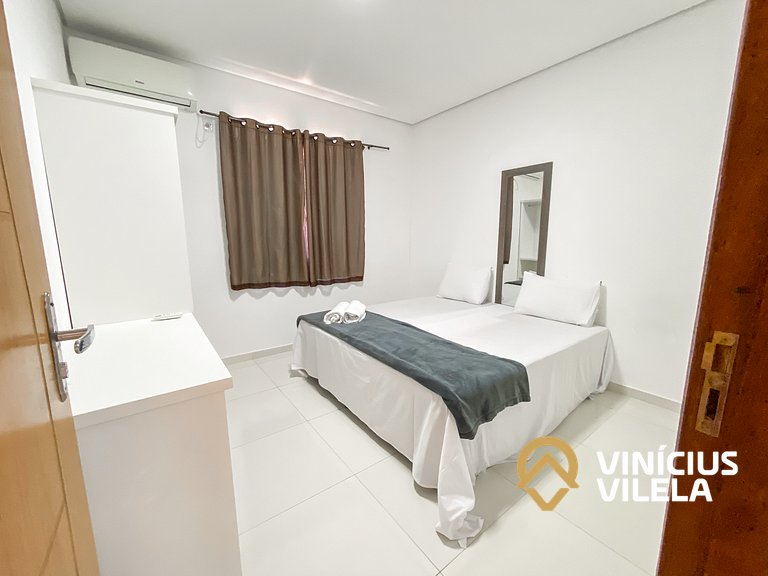 Apto 3 quartos sendo 1 suíte, mobilia de excelente padrão ac