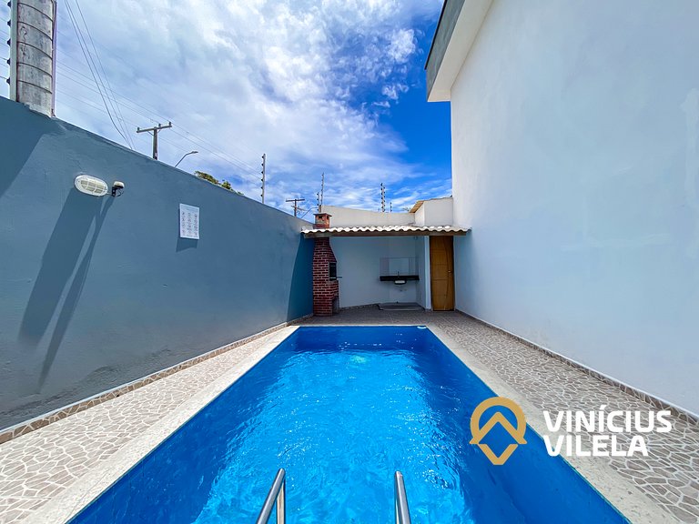 Apto no pavimento superior com 2 quartos (ambos com ar)com v