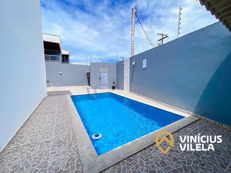 Apto no pavimento superior com 2 quartos (ambos com ar)com v