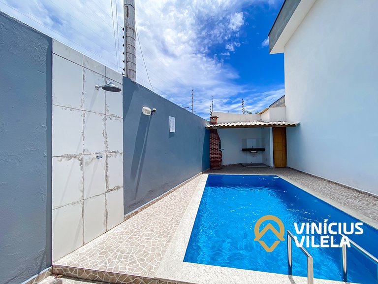 Apto no pavimento superior com 2 quartos (ambos com ar)com v