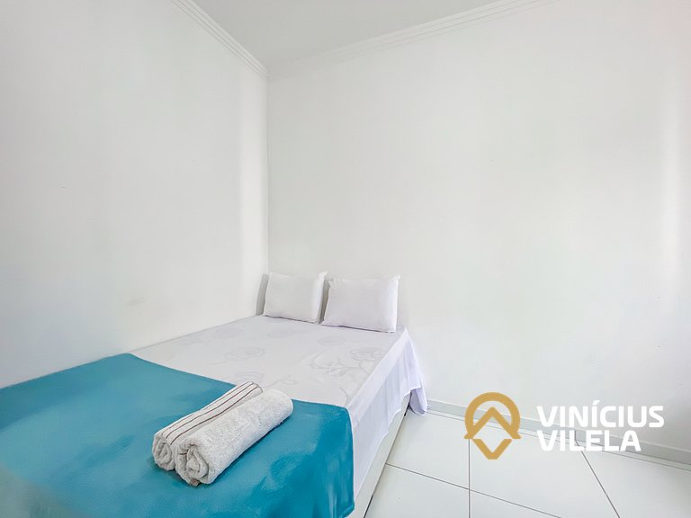 Apto no pavimento superior com 2 quartos (ambos com ar)com v