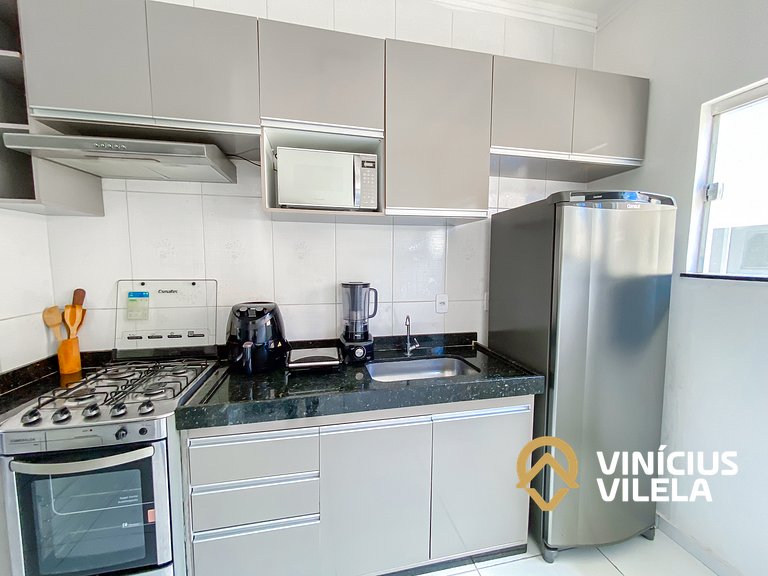 Apto no pavimento superior com 2 quartos (ambos com ar)com v