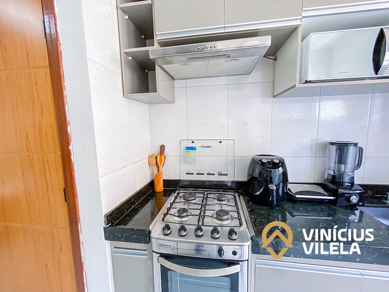 Apto no pavimento superior com 2 quartos (ambos com ar)com v