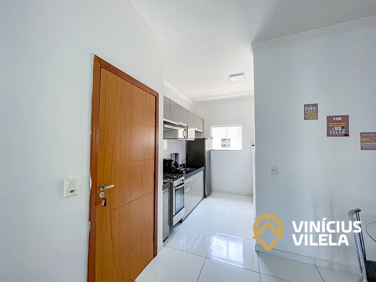 Apto no pavimento superior com 2 quartos (ambos com ar)com v