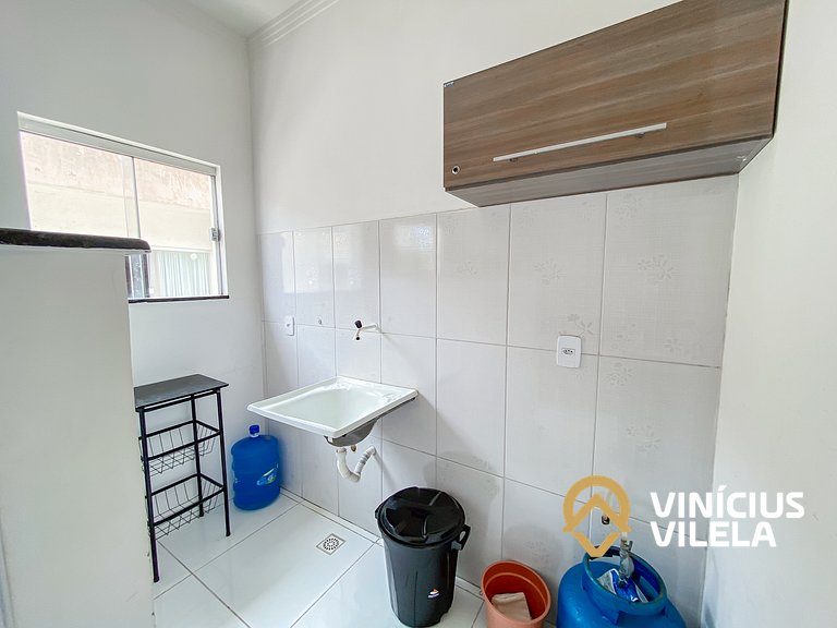 Apto no pavimento superior com 2 quartos (ambos com ar)com v