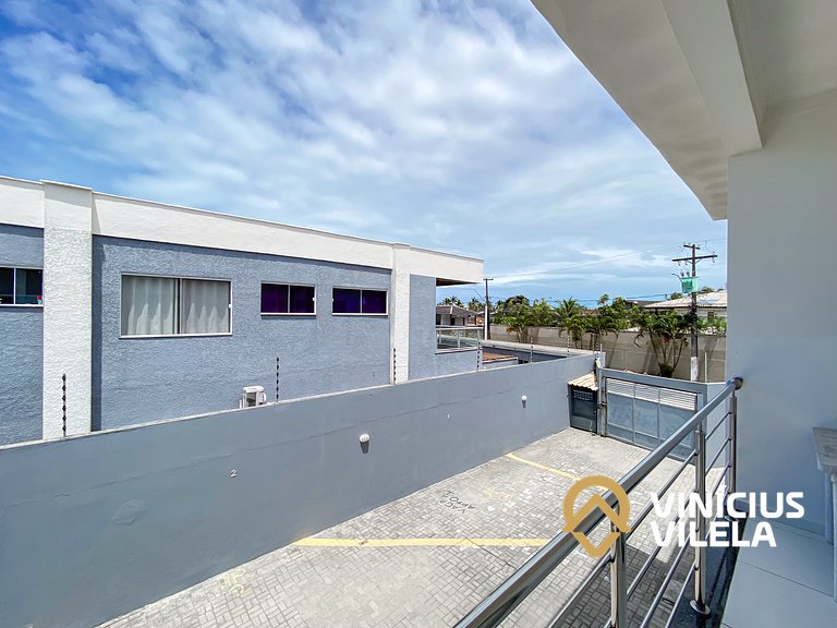 Apto no pavimento superior com 2 quartos (ambos com ar)com v