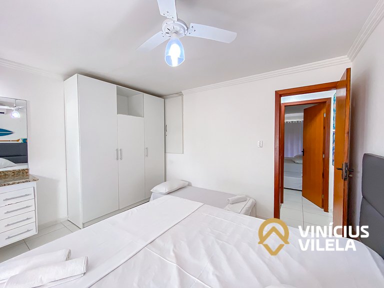 Casa com 3 suítes todas com ar condicionado, churrasqueira p