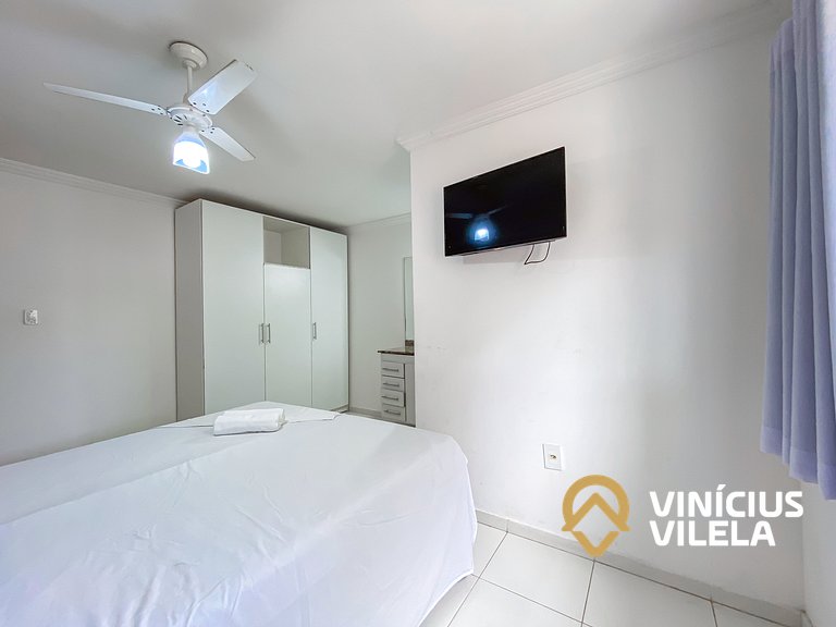 Casa com 3 suítes todas com ar condicionado, churrasqueira p